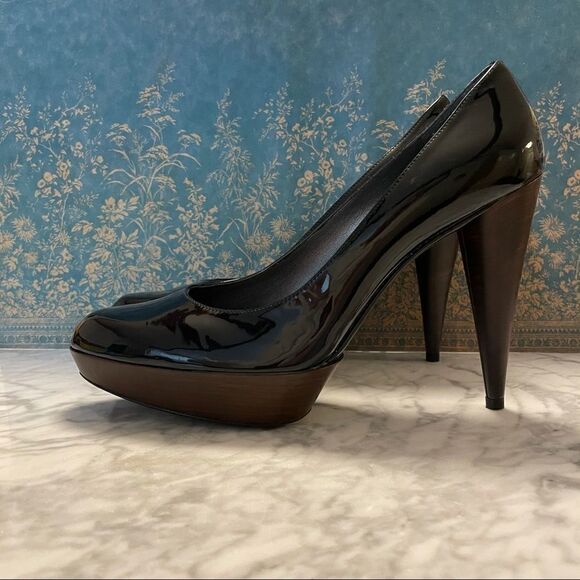 NWT - Stuart Weitzman Patent Platform Pumps - Picture 1 of 8
